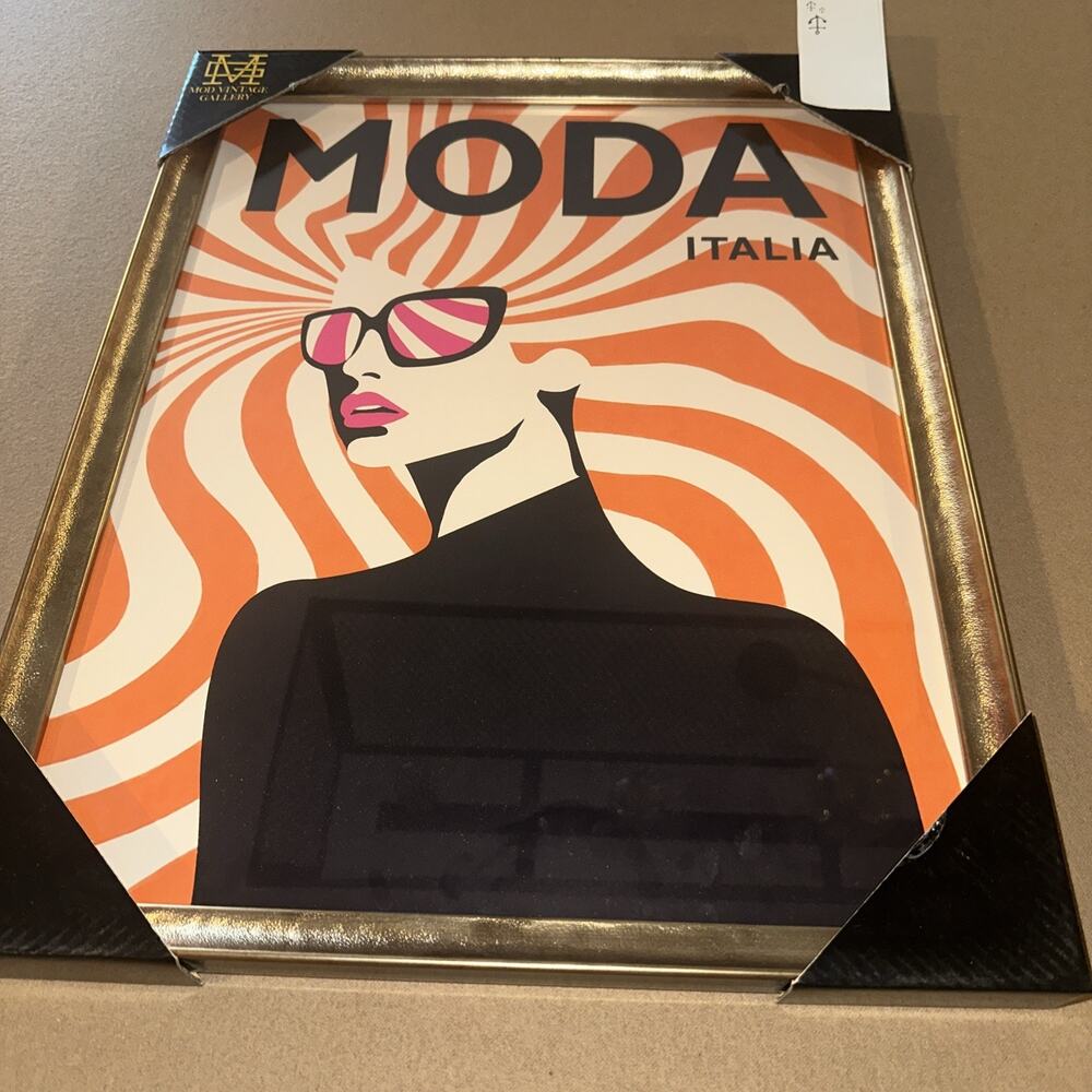 Vintage-style illustration of a woman in sunglasses /text MODA ITALIA 16x20